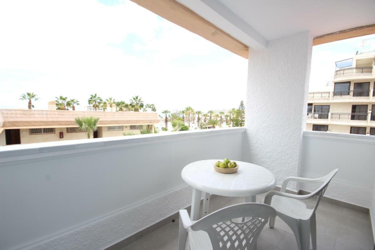 Apartment With Terrace In Playa De Las Americas Exterior foto